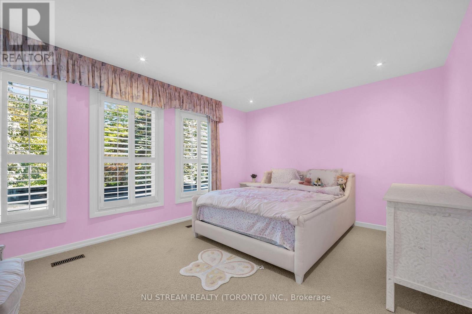 35 Penwood Crescent Property Photo 31