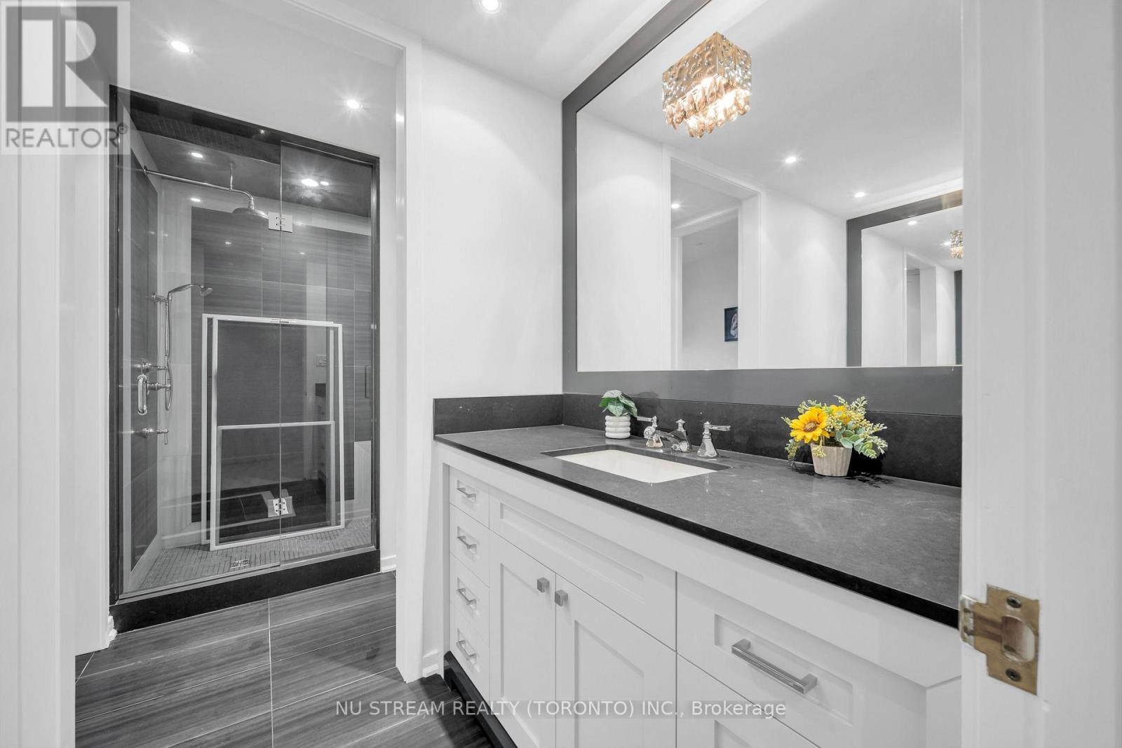 35 Penwood Crescent Property Photo 39