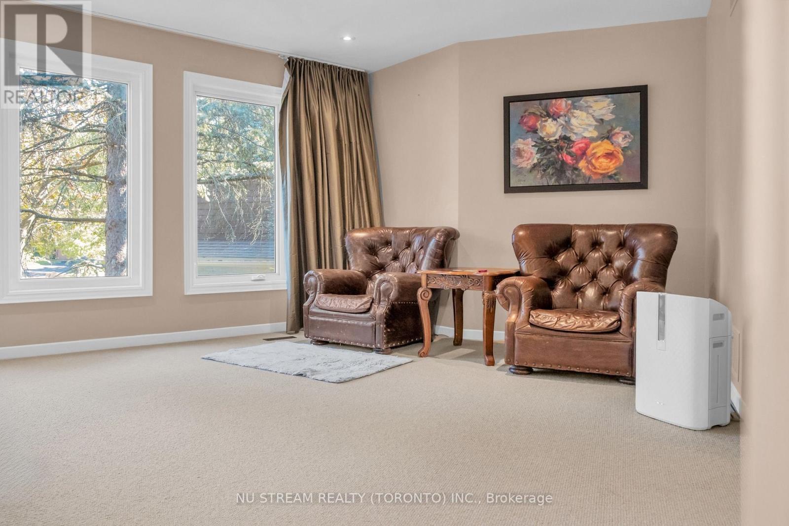 35 Penwood Crescent Property Photo 45