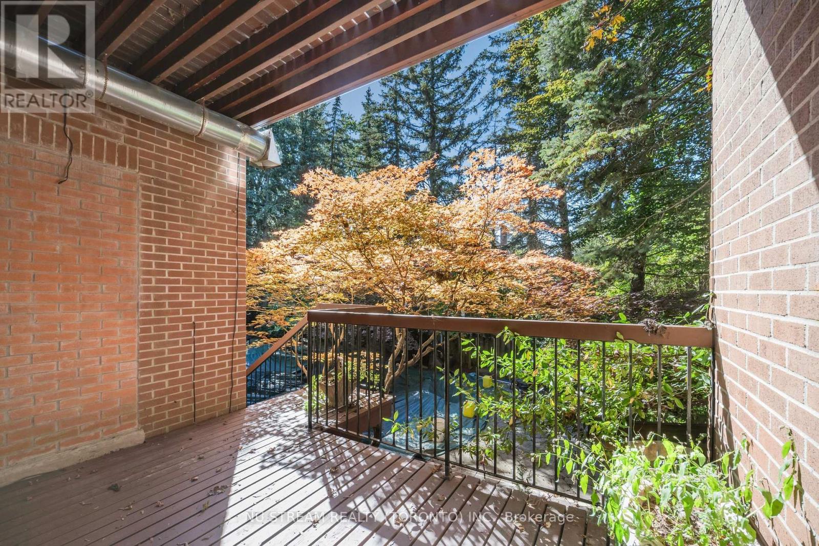 35 Penwood Crescent Property Photo 48