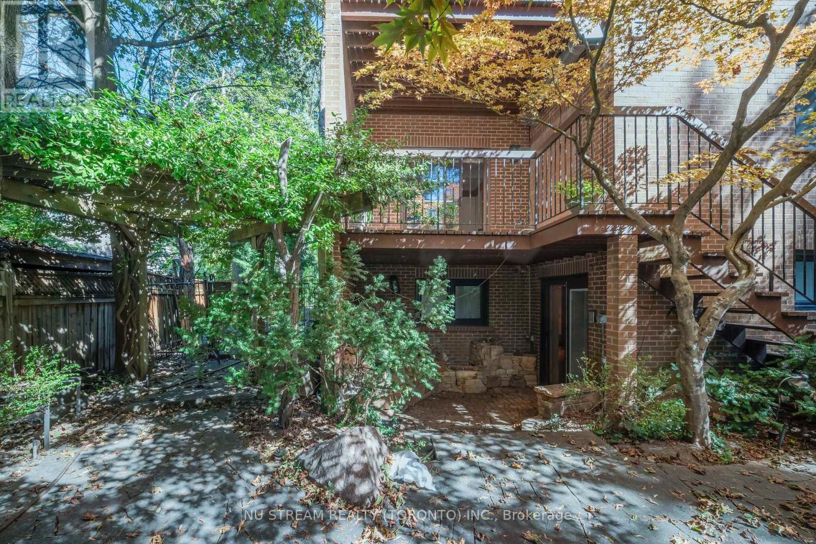 35 Penwood Crescent Property Photo 49