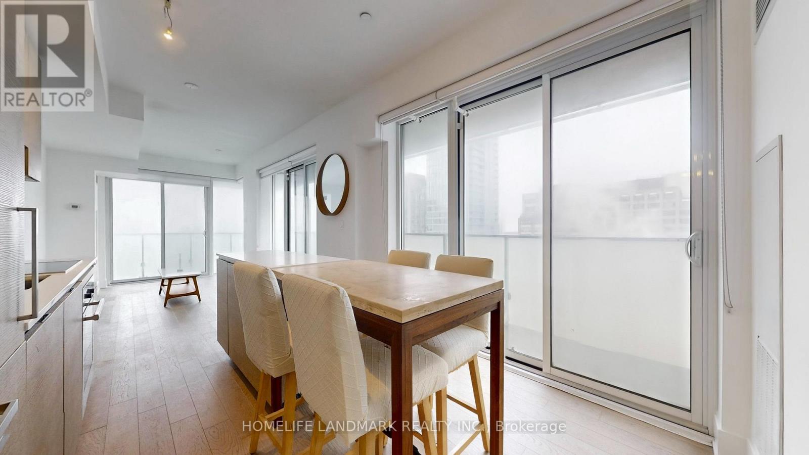2305 - 200 Bloor Street W Property Photo 14