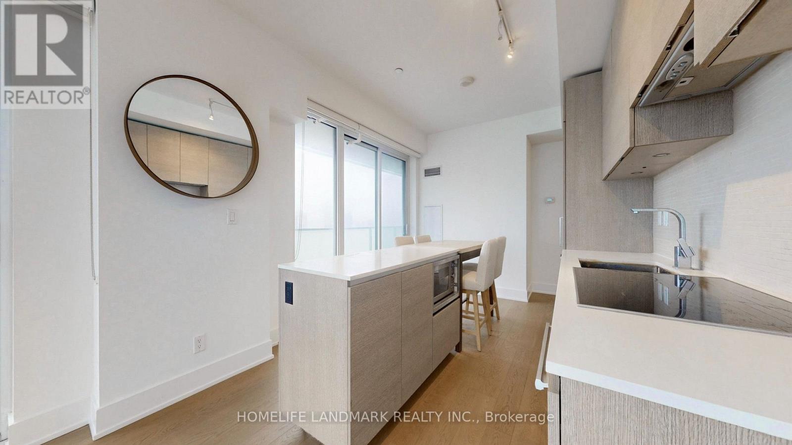 2305 - 200 Bloor Street W Property Photo 18