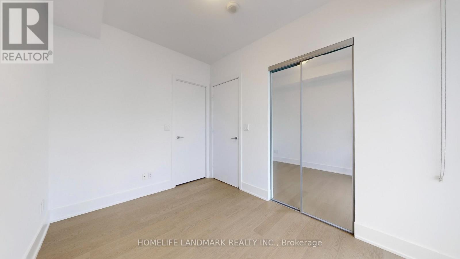 2305 - 200 Bloor Street W Property Photo 21