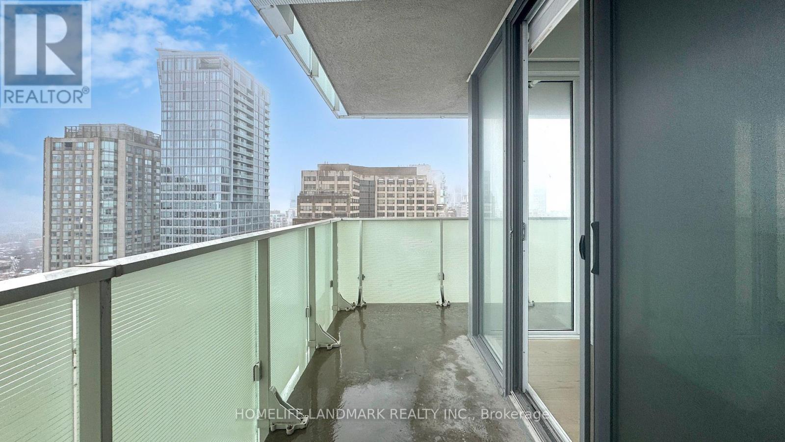 2305 - 200 Bloor Street W Property Photo 34