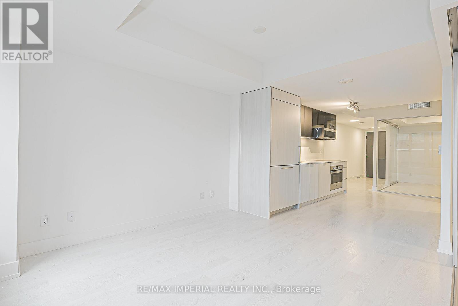 305 - 308 Jarvis Street Property Photo 15