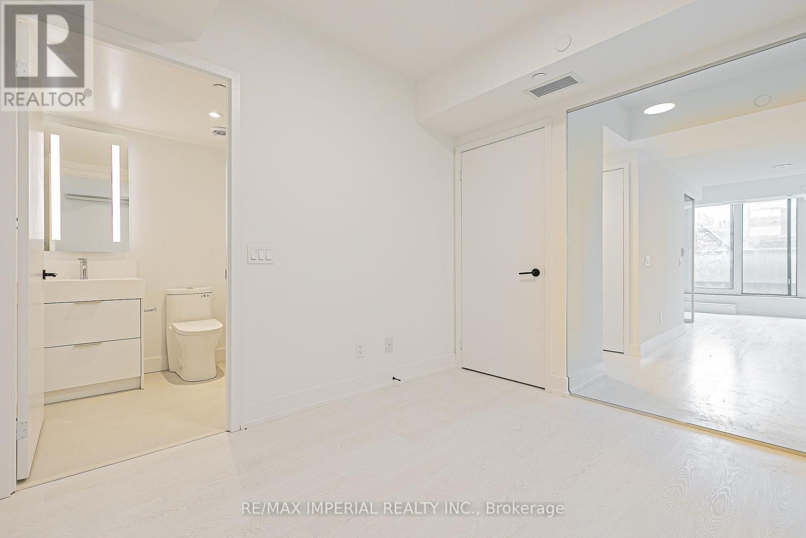 305 - 308 Jarvis Street Property Photo 19