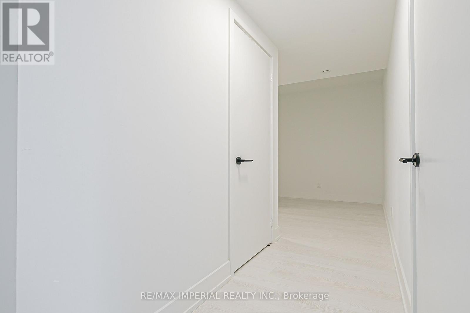 305 - 308 Jarvis Street Property Photo 21