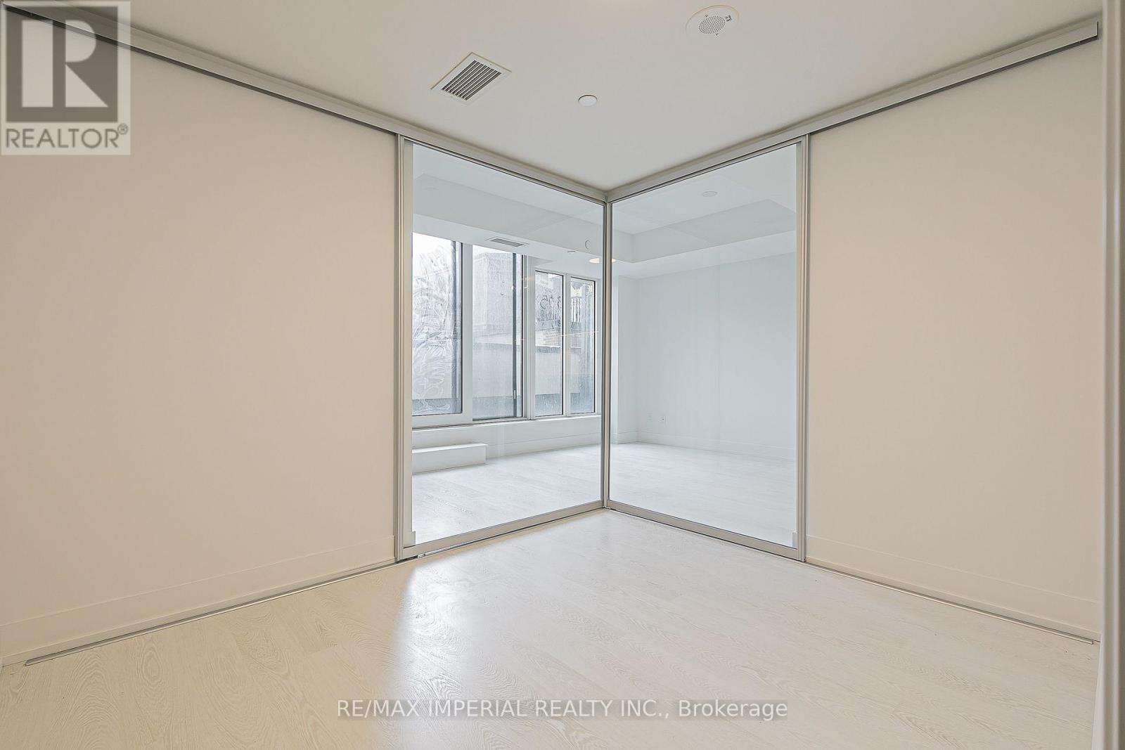 305 - 308 Jarvis Street Property Photo 27
