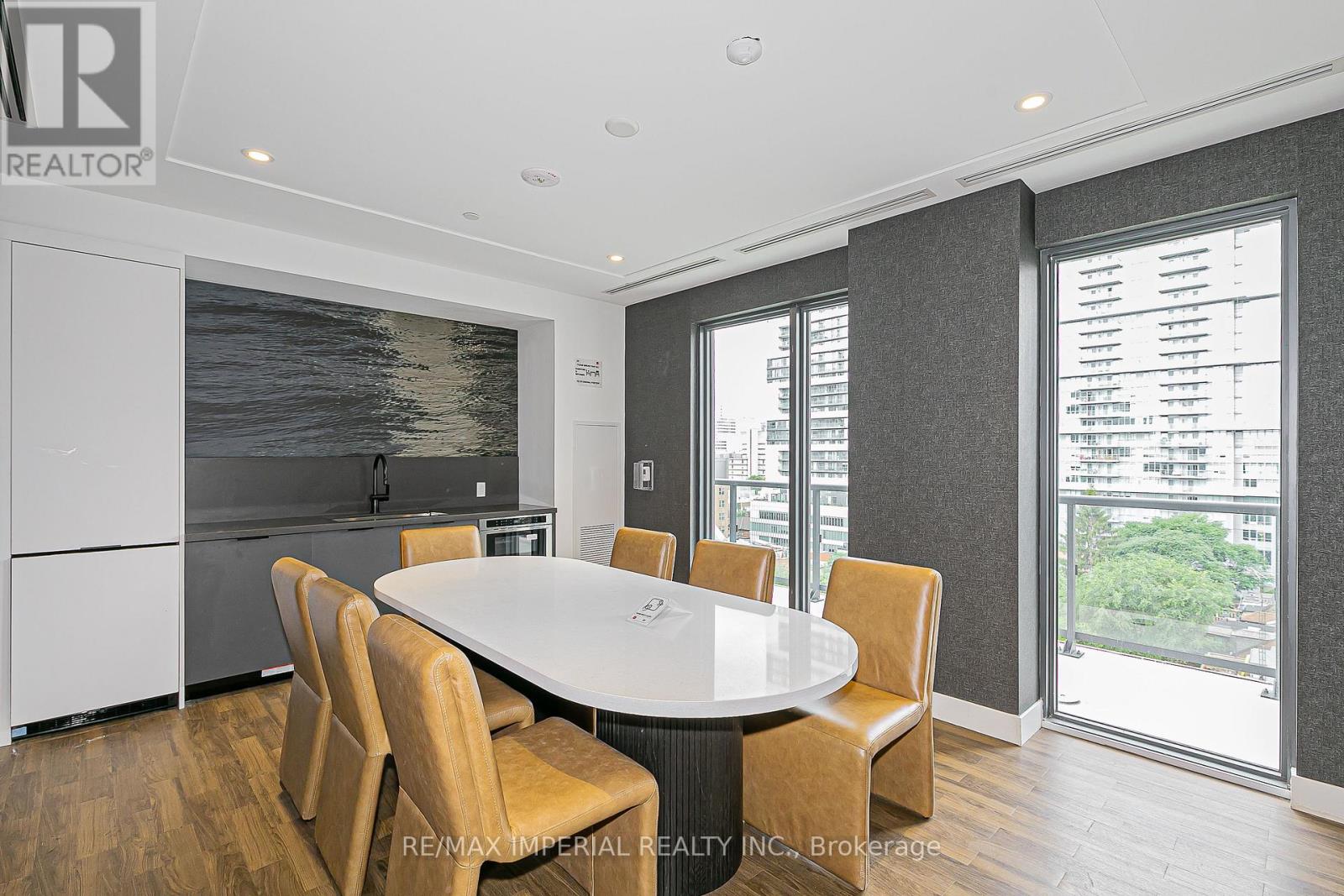 305 - 308 Jarvis Street Property Photo 41