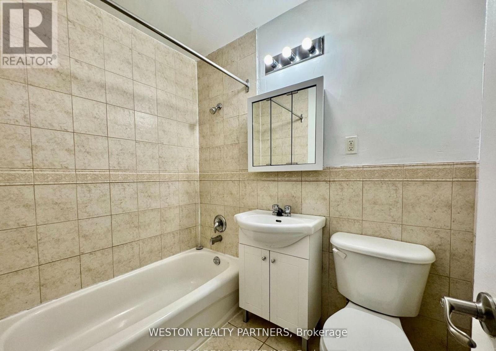 108 - 44 Huntley Street Property Photo 4