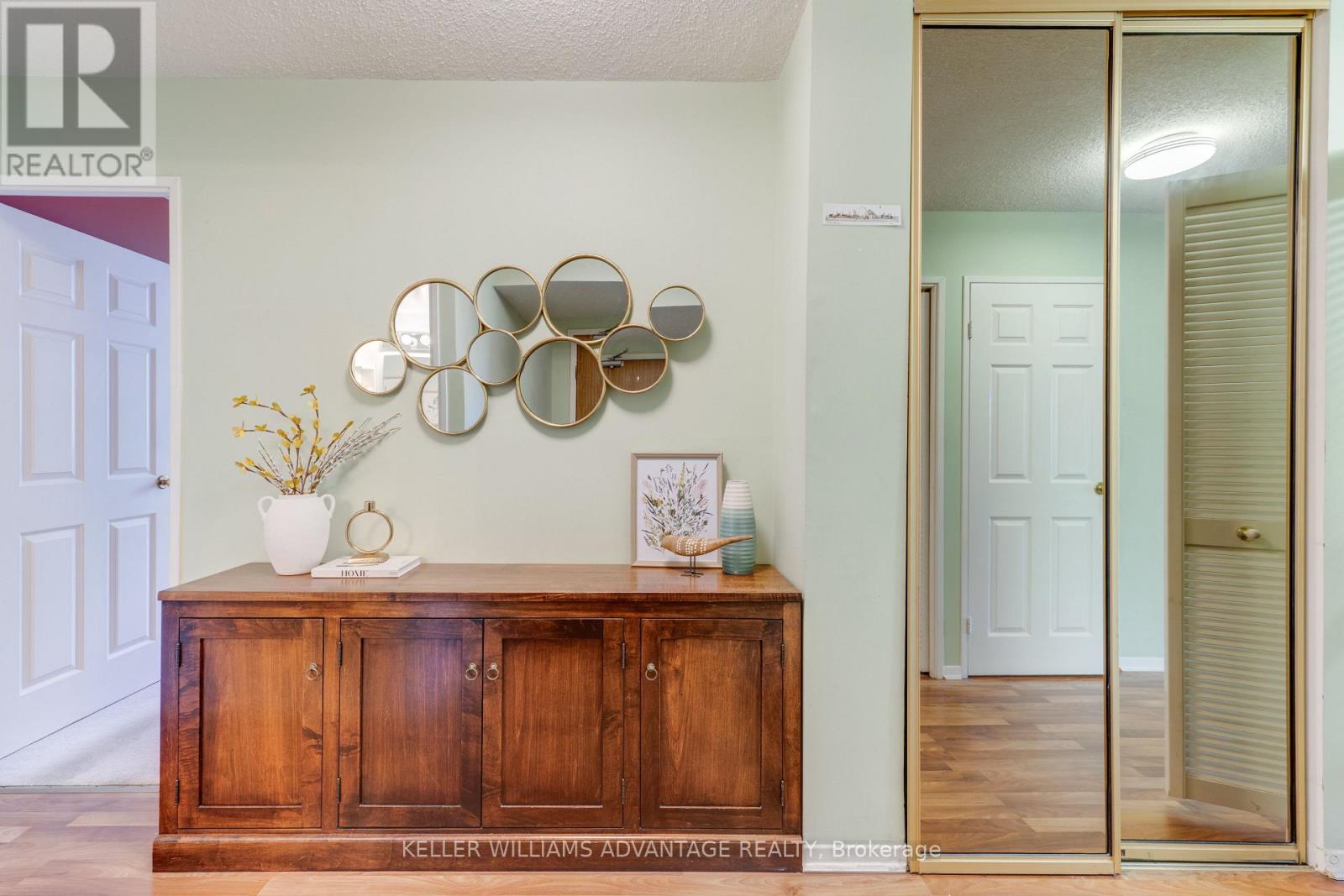 302 - 75 Wynford Hts Crescent Property Photo 5