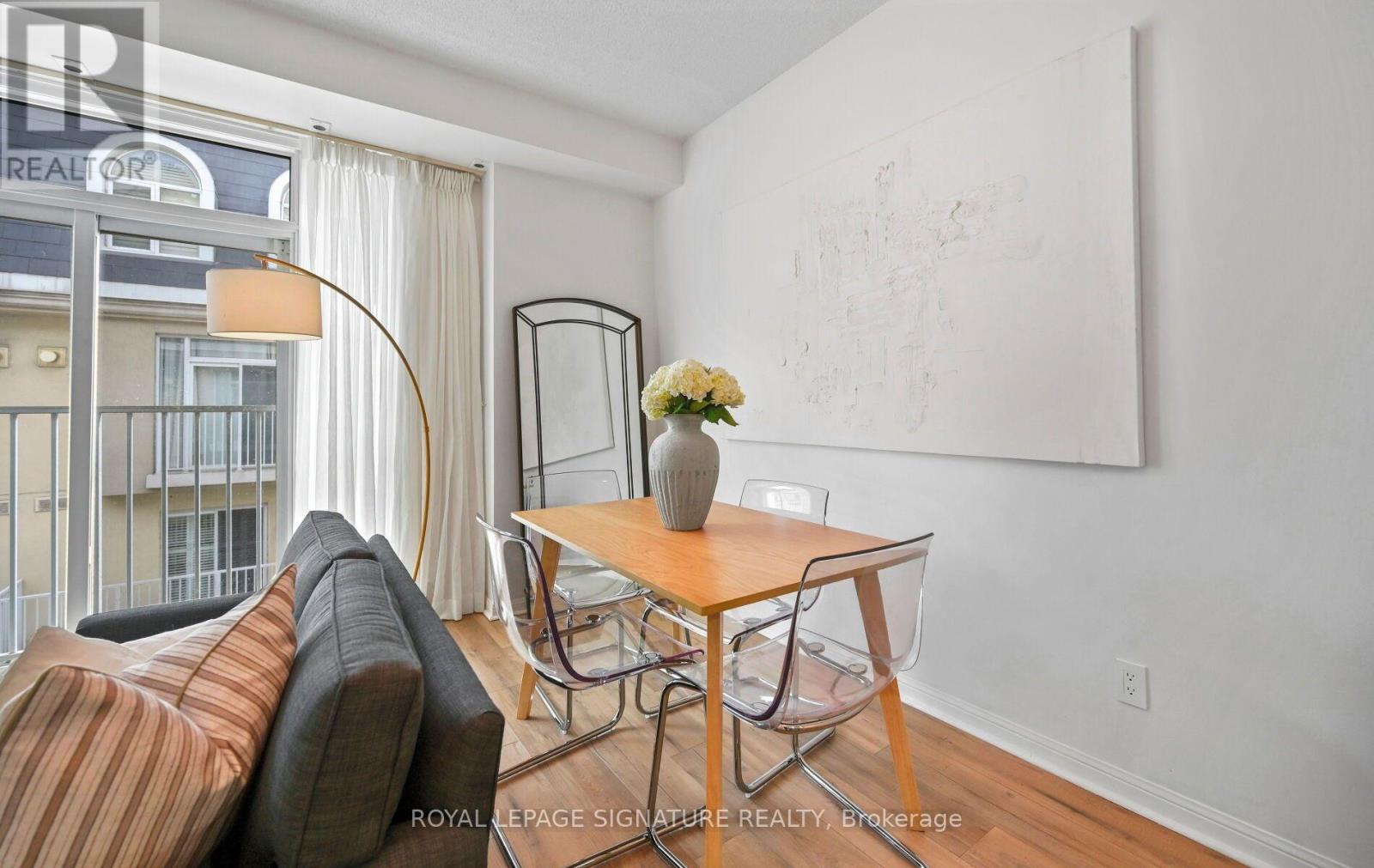 555 - 36 Stadium Road Property Photo 7