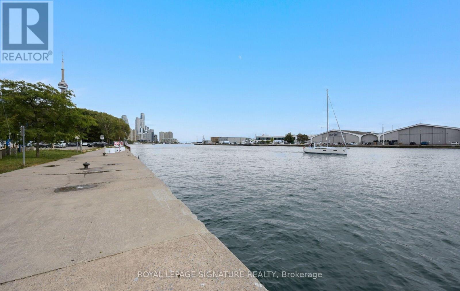 555 - 36 Stadium Road Property Photo 36