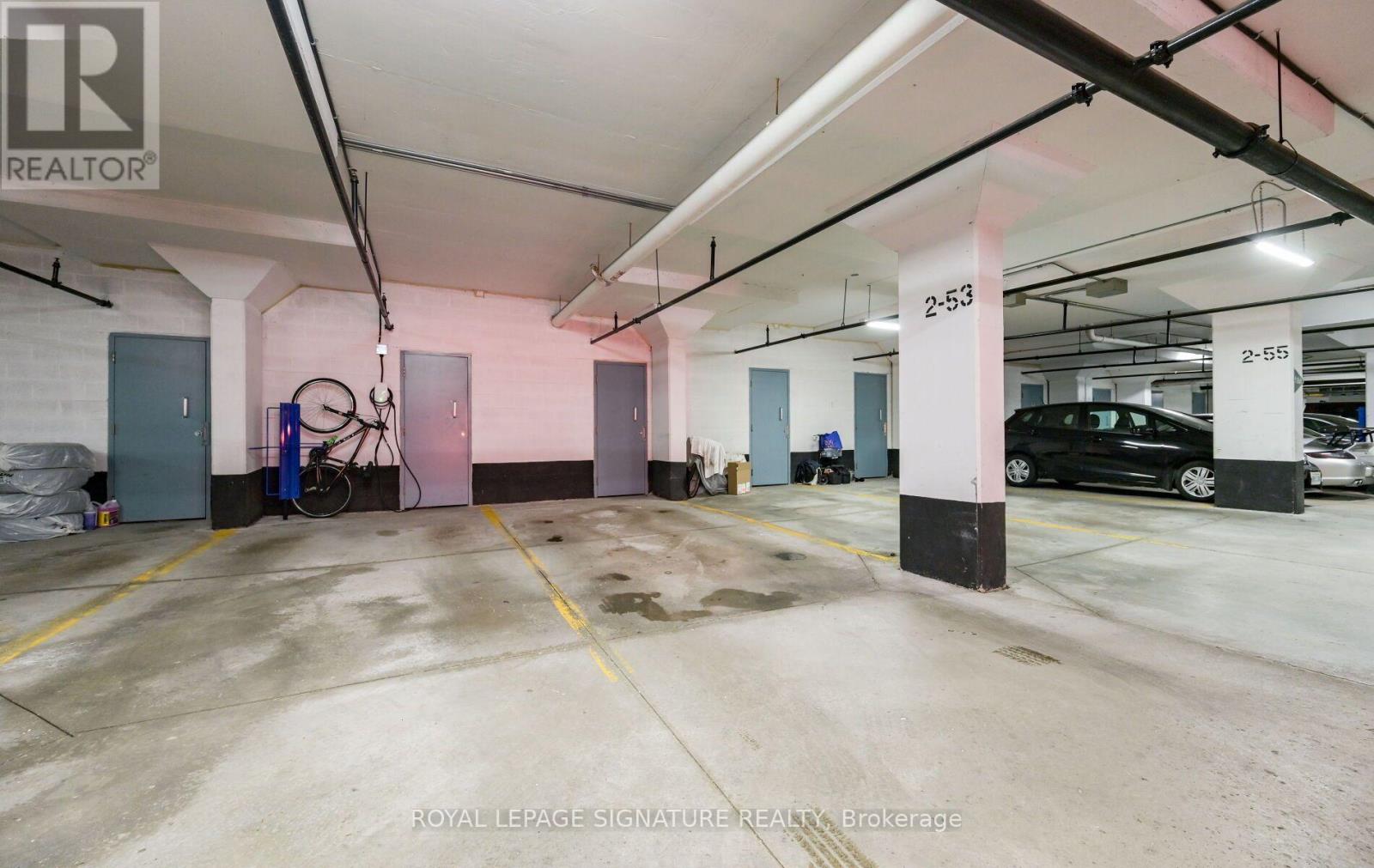 555 - 36 Stadium Road Property Photo 37