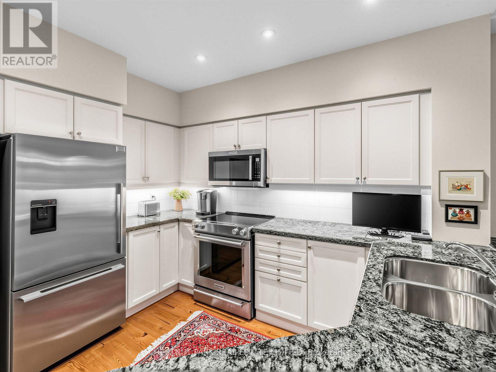 104 - 21 Shaftesbury Avenue Property Photo 15