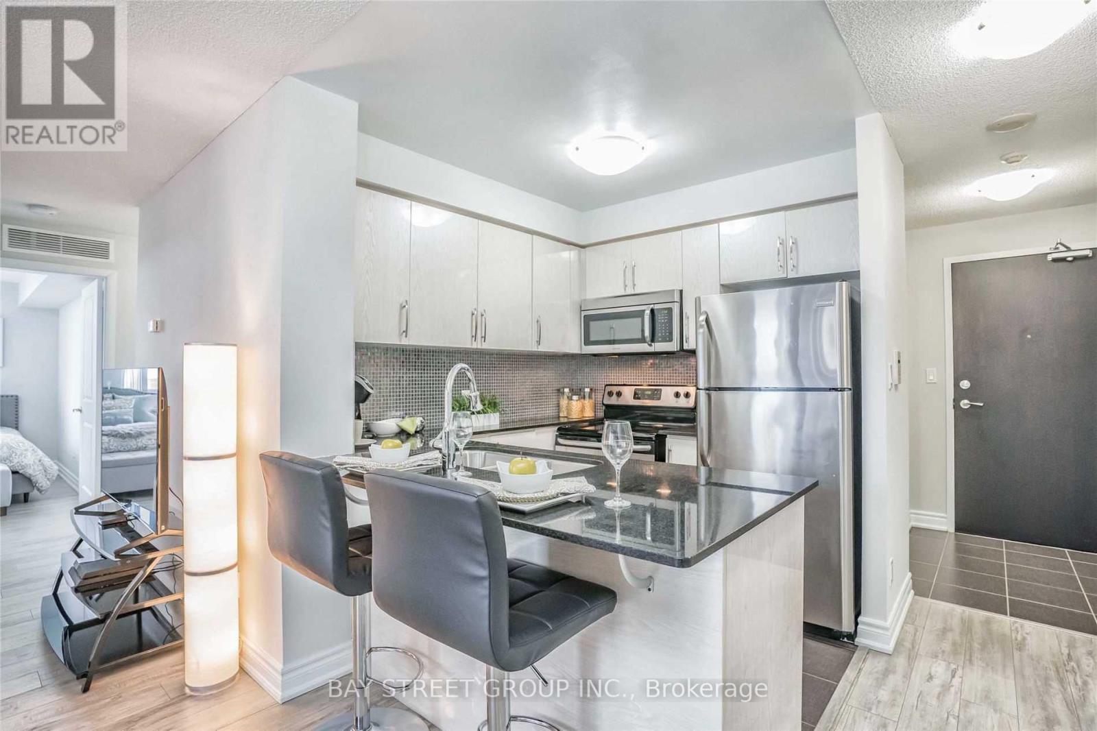 2207 - 5791 Yonge Street Property Photo 3