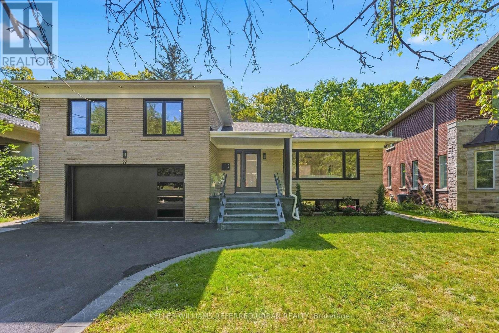 27 Christine Crescent Property Photo 2