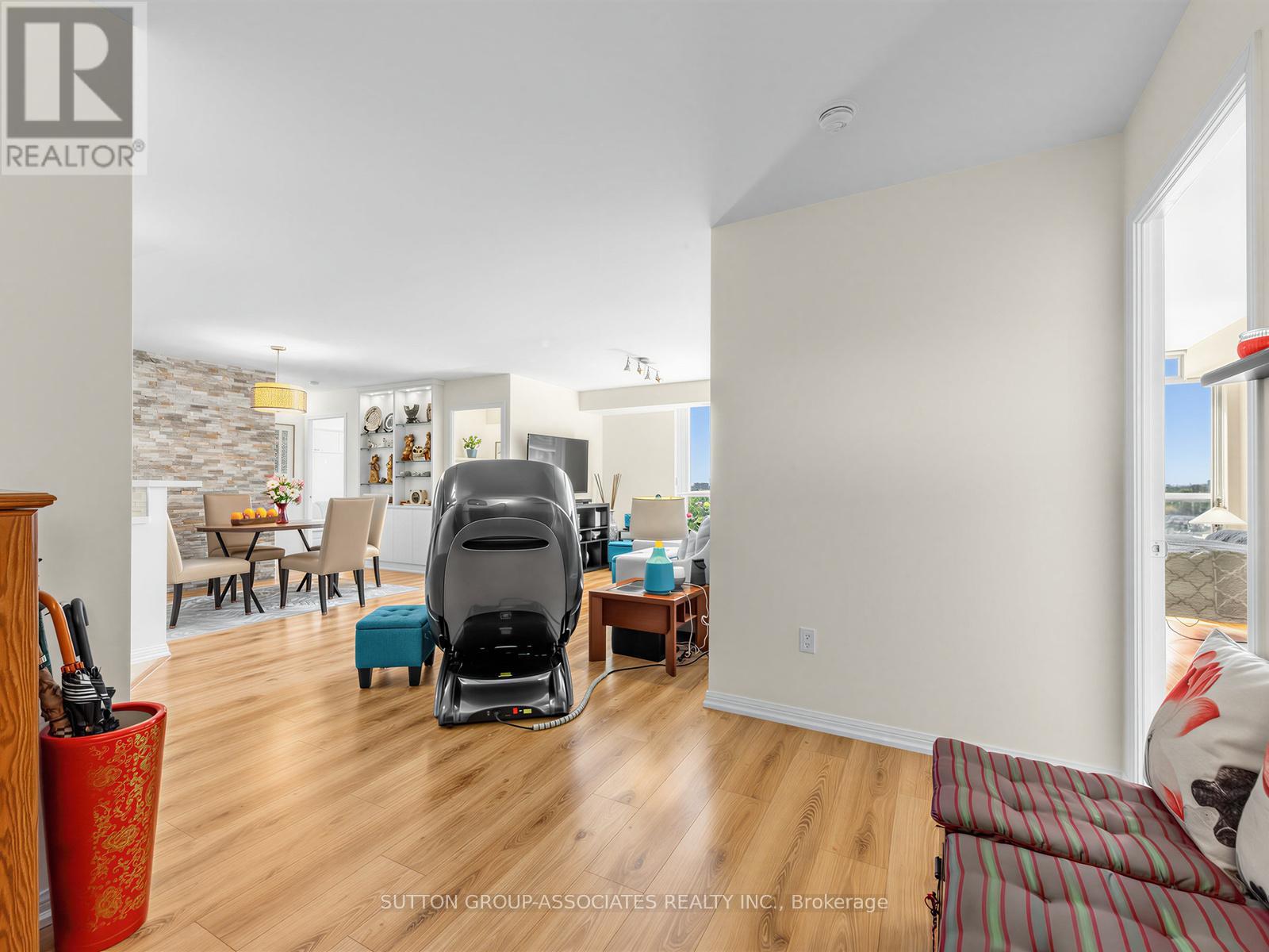 1706 - 23 Lorraine Drive Property Photo 13