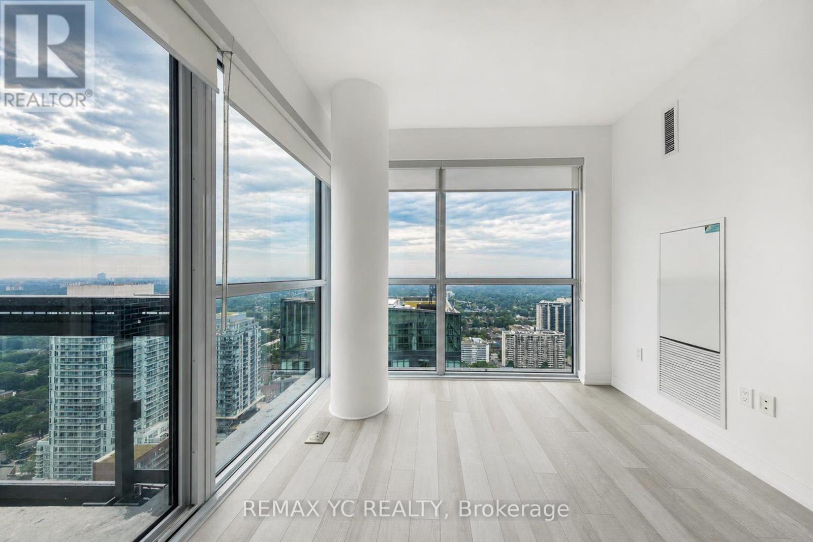 3708 - 39 Roehampton Avenue Property Photo 12