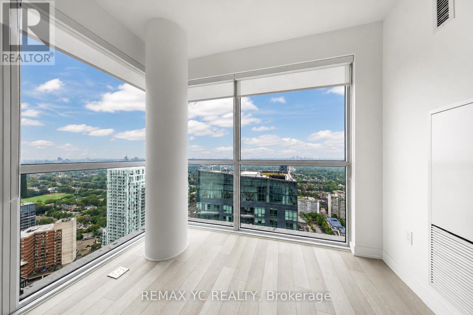 3708 - 39 Roehampton Avenue Property Photo 13