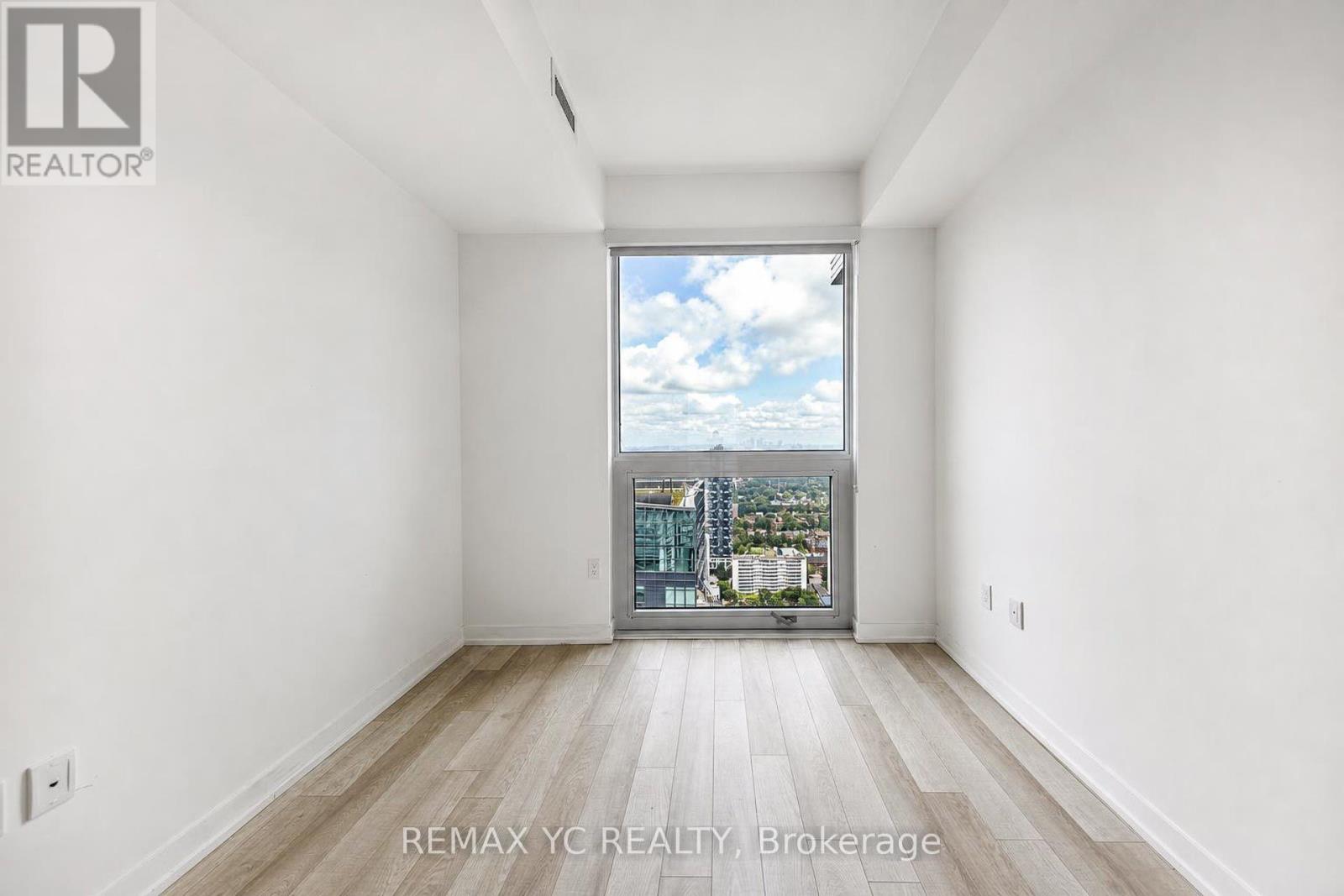 3708 - 39 Roehampton Avenue Property Photo 18