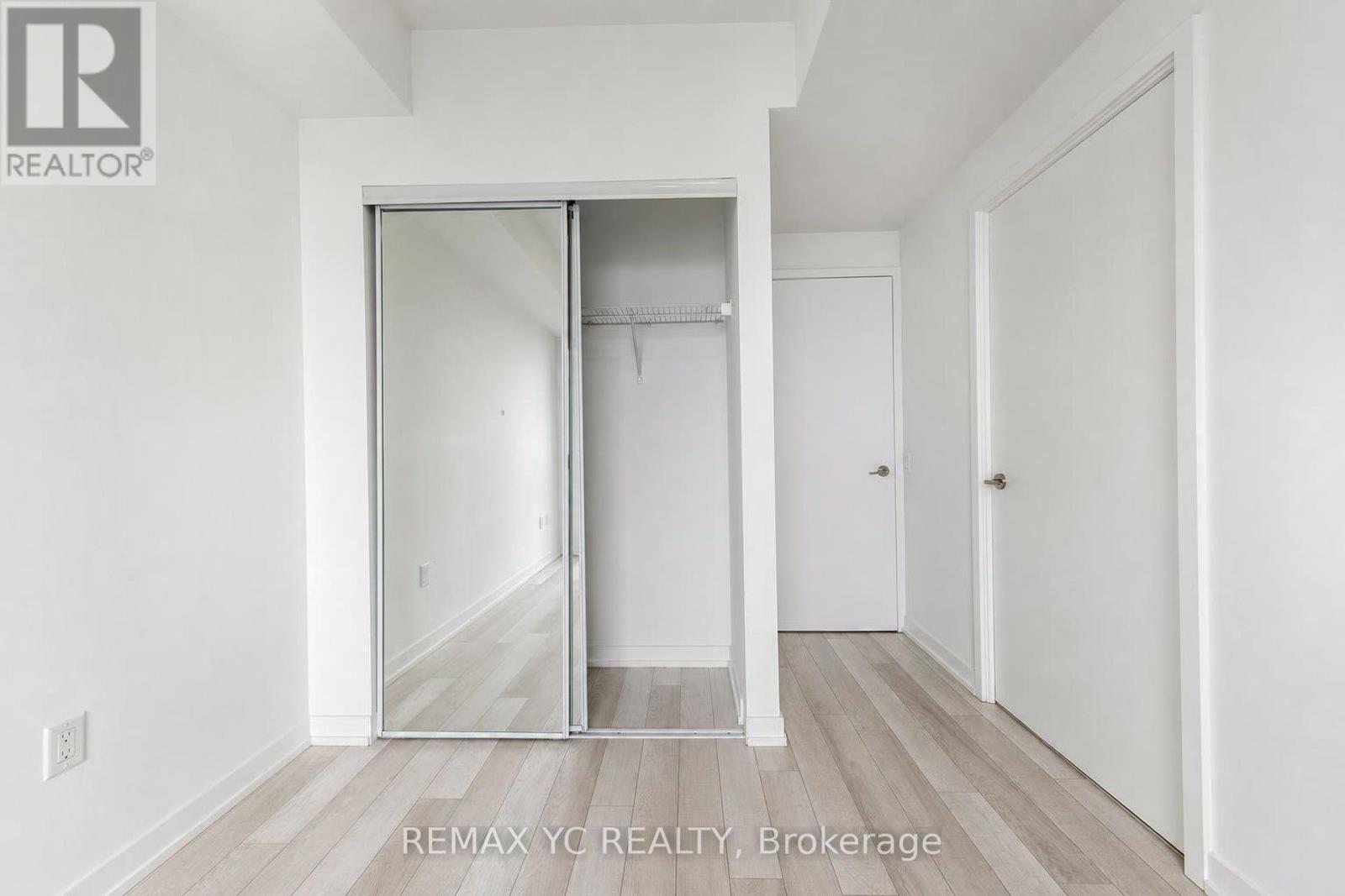 3708 - 39 Roehampton Avenue Property Photo 20