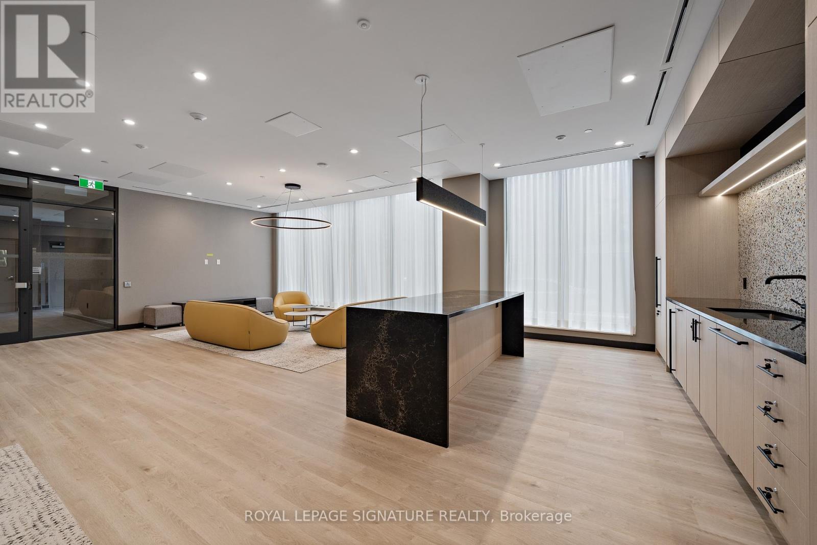 604 - 664 Spadina Avenue Property Photo 14