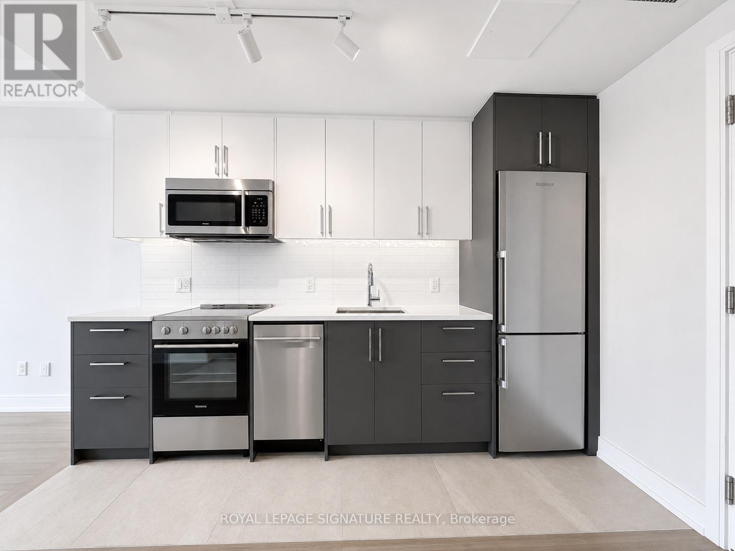 1005 - 664 Spadina Avenue Property Photo 8