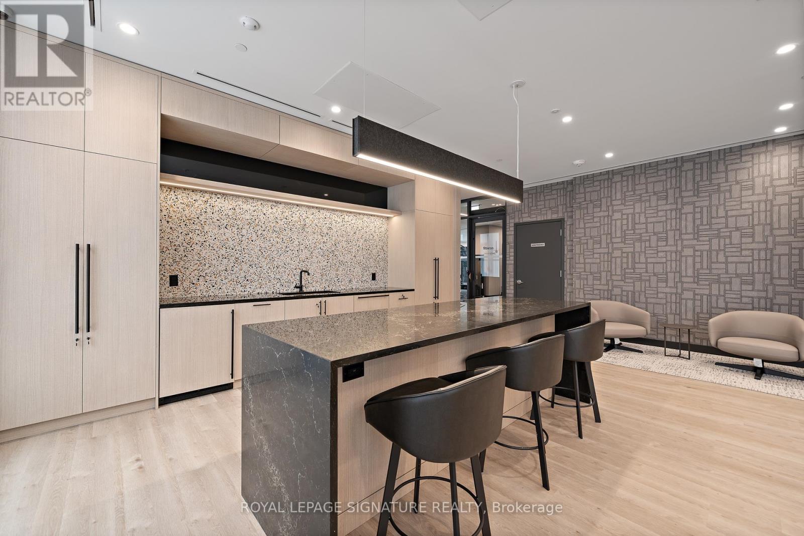 1005 - 664 Spadina Avenue Property Photo 19