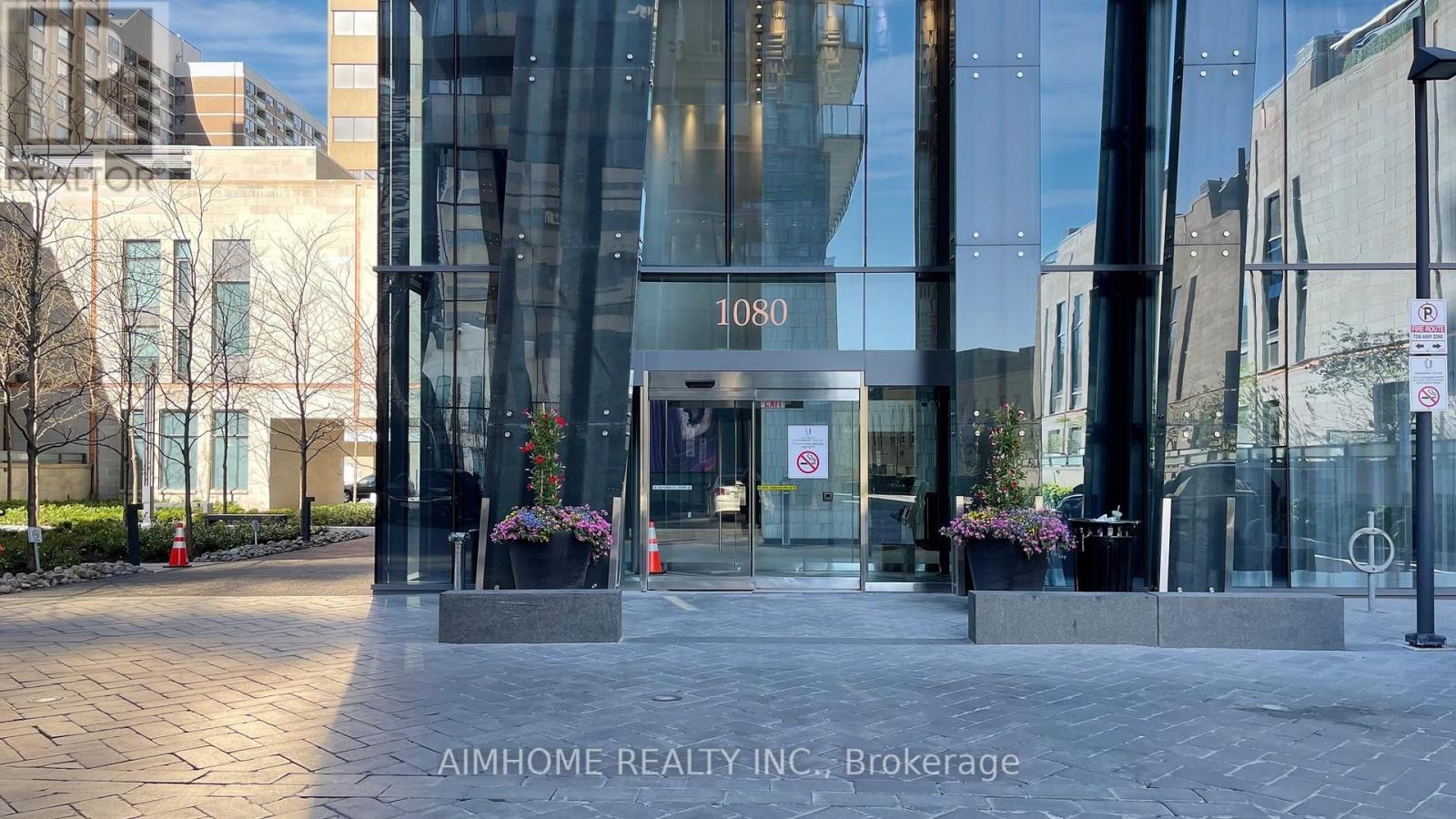 4207 - 1080 Bay Street Photo de la propriété 1