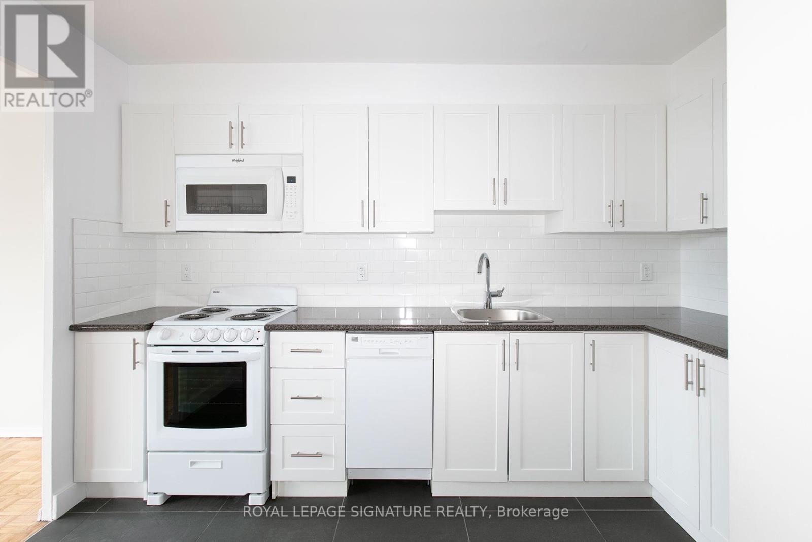511 - 6200 Bathurst Street Property Photo 2