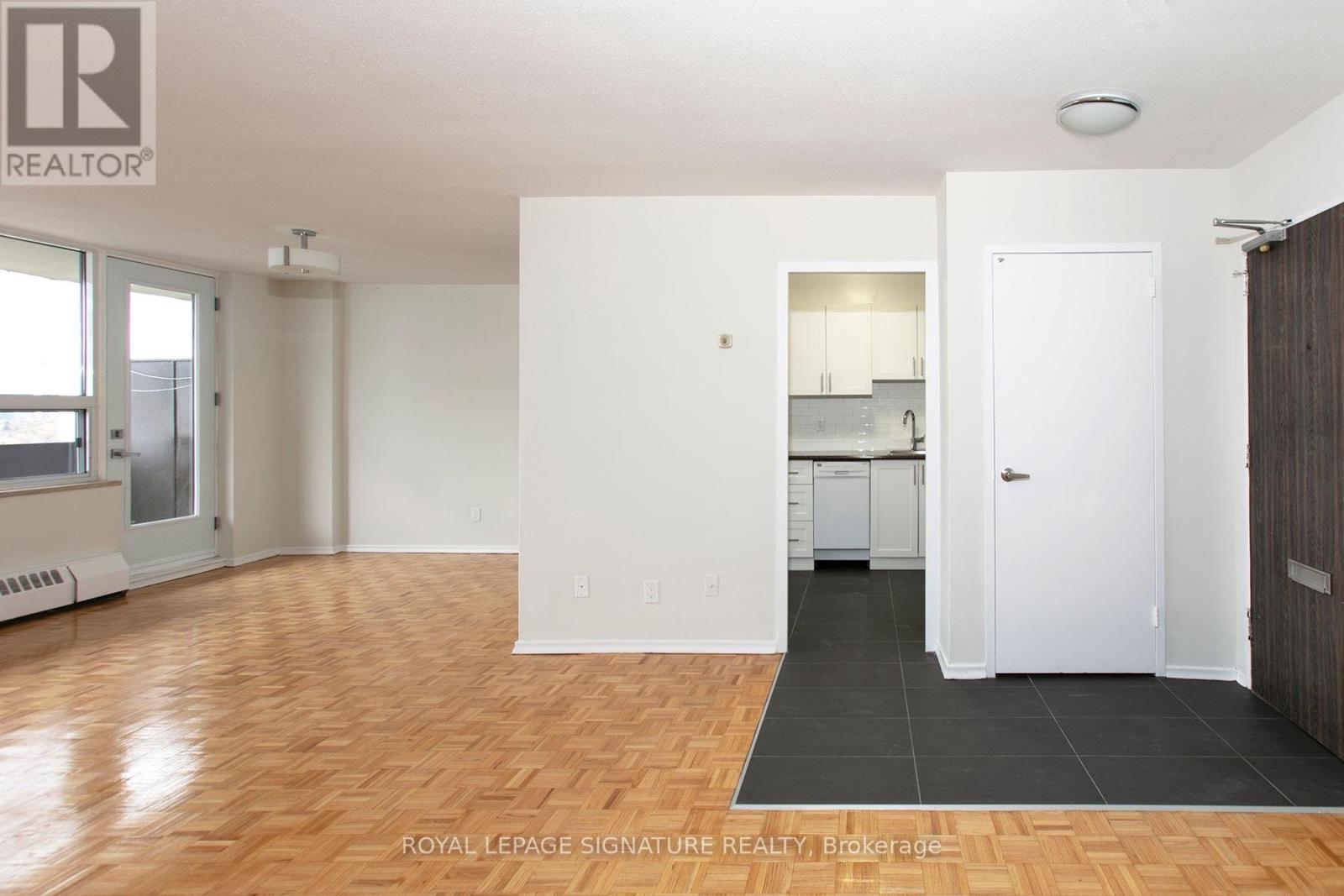 511 - 6200 Bathurst Street Property Photo 4