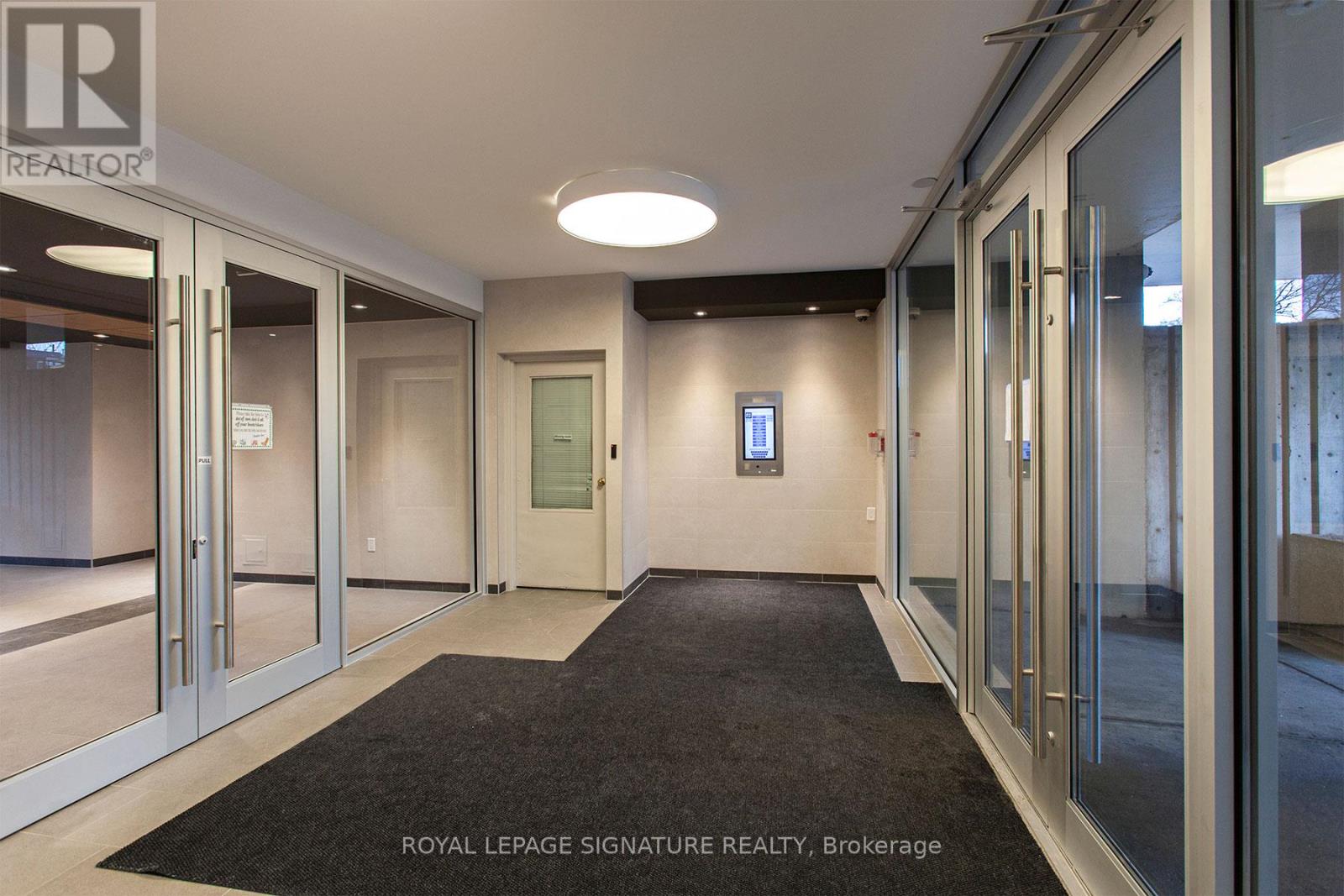 2008 - 666 Spadina Avenue Property Photo 14