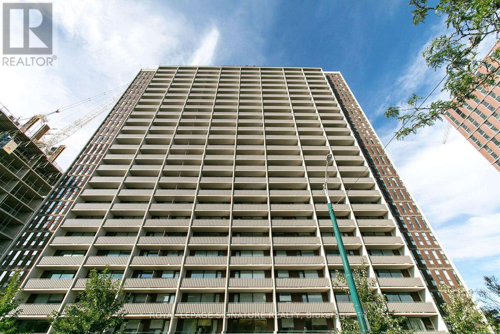 2008 - 666 Spadina Avenue Property Photo 18