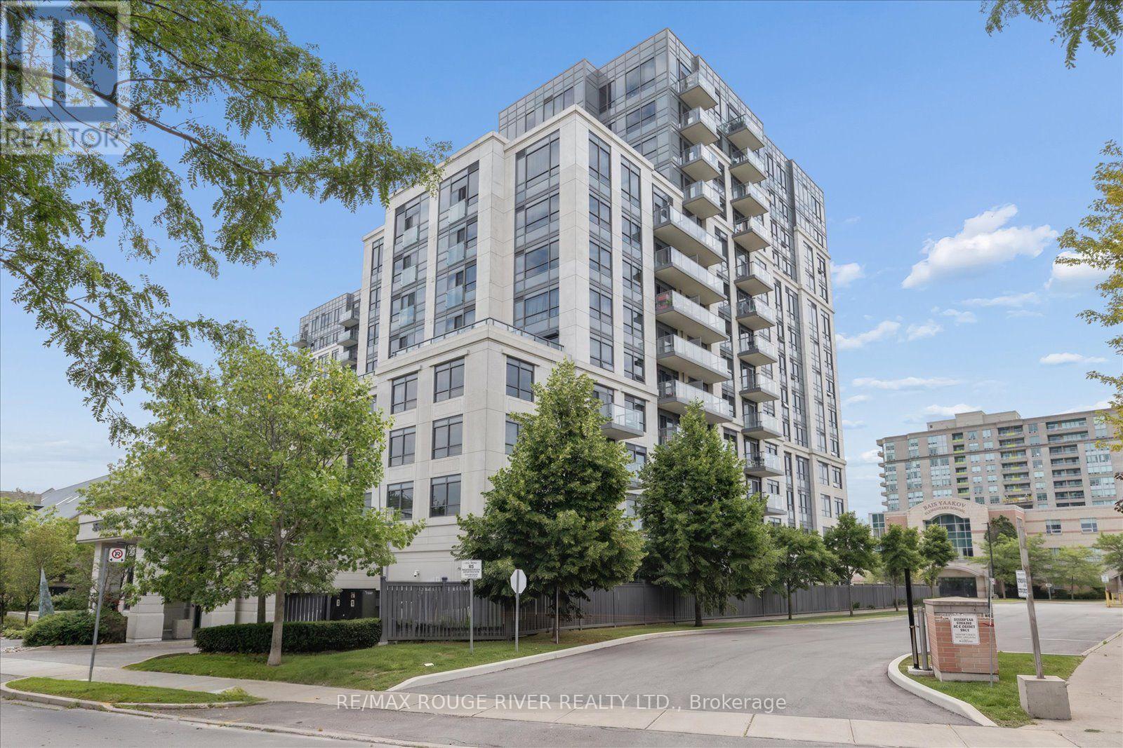 330 - 35 SARANAC BOULEVARD Property Photo 1