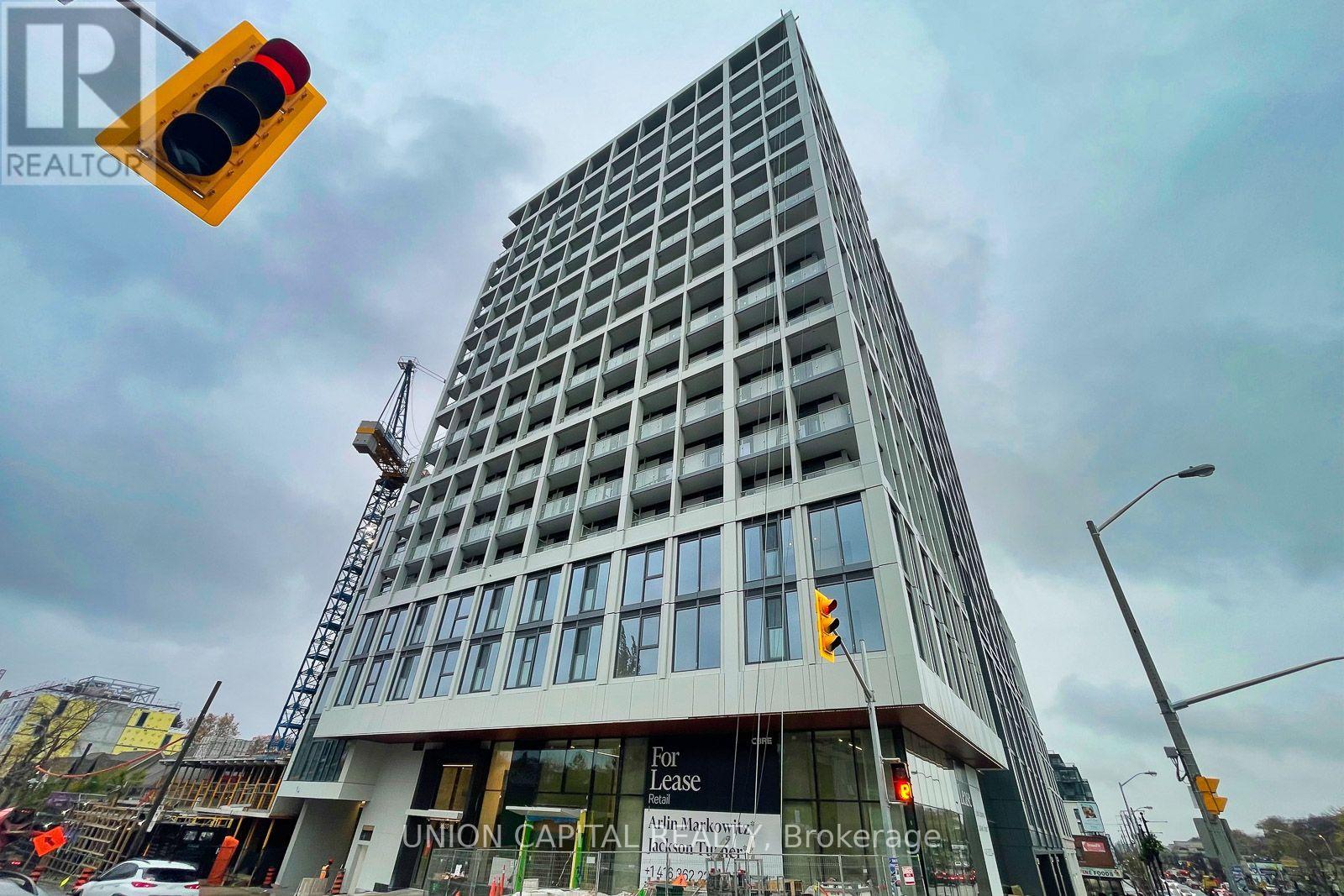 222 - 2020 Bathurst Street Photo de la propriété 1