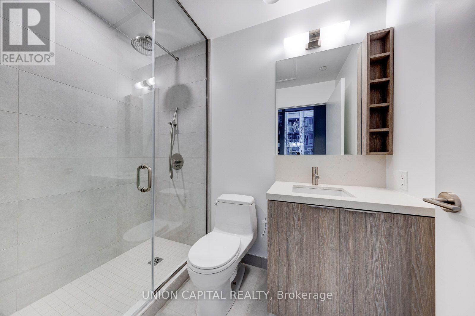 222 - 2020 Bathurst Street Property Photo 17