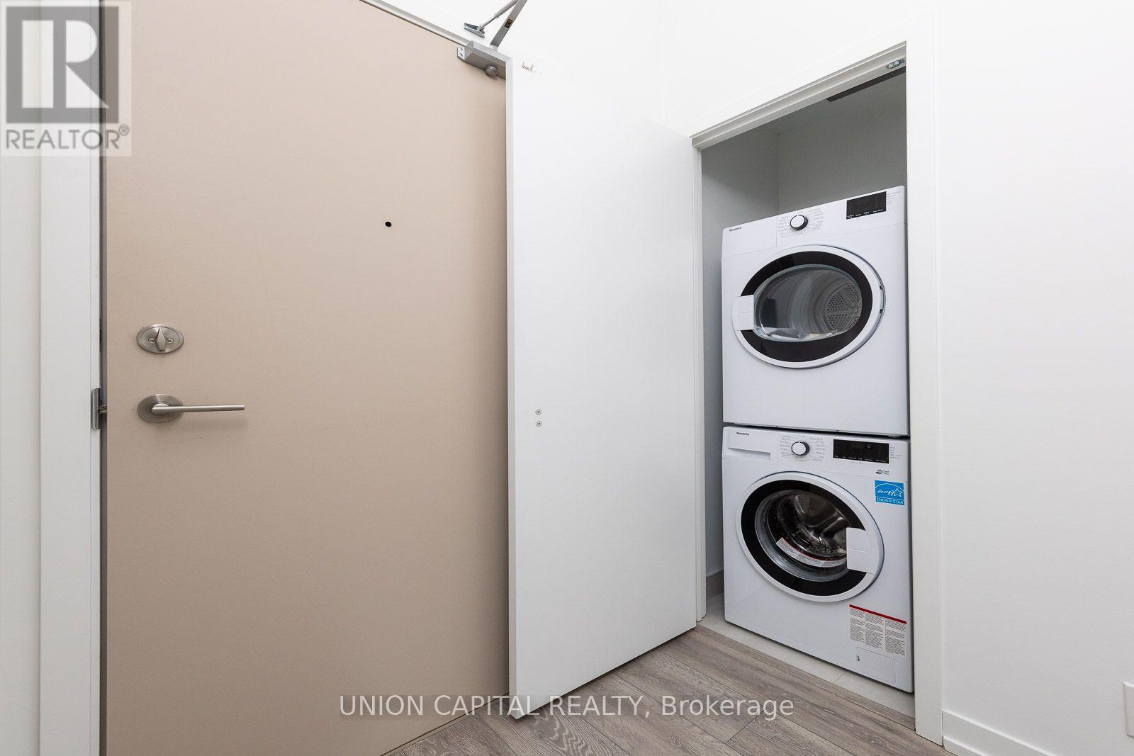 222 - 2020 Bathurst Street Property Photo 21