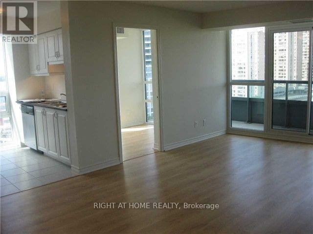 1208 - 25 Lower Simcoe Street Property Photo 6