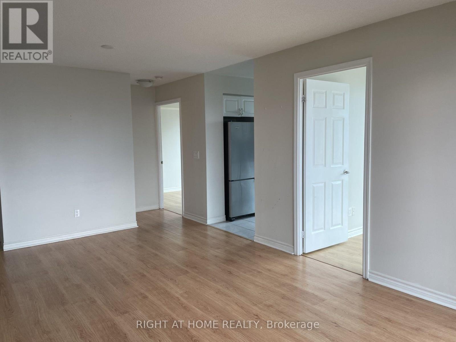1208 - 25 Lower Simcoe Street Property Photo 9