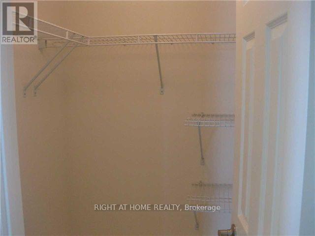 1208 - 25 Lower Simcoe Street Property Photo 13