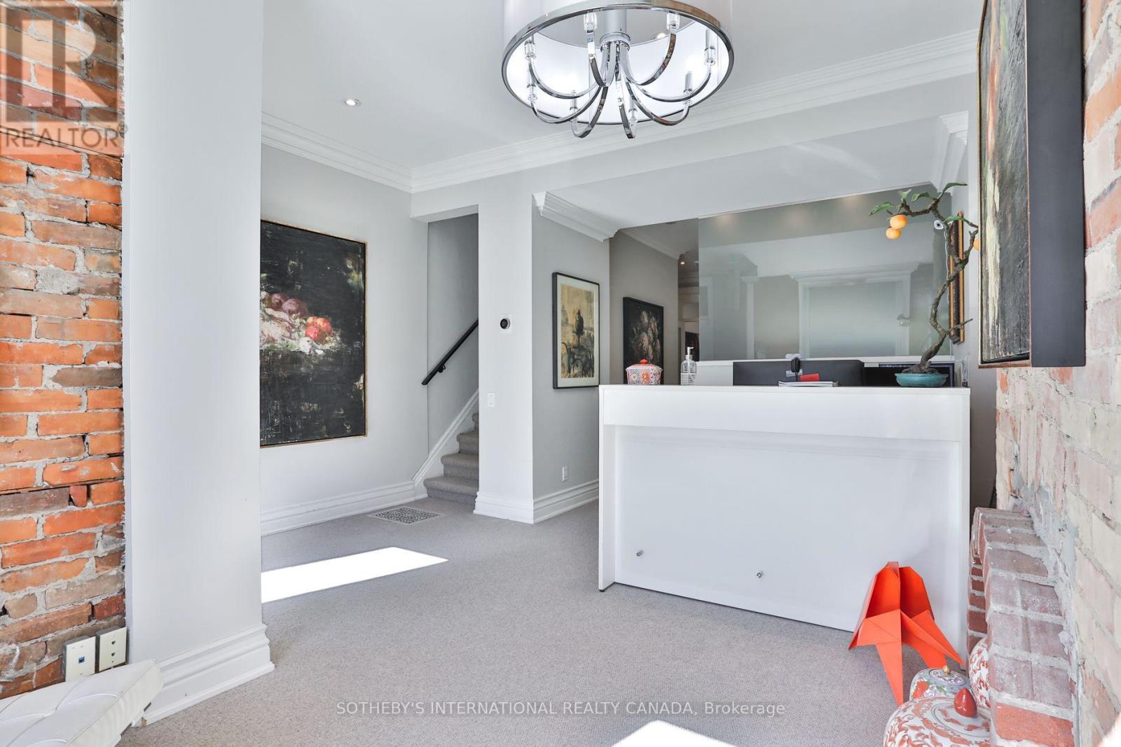 192 Davenport Road Property Photo 3