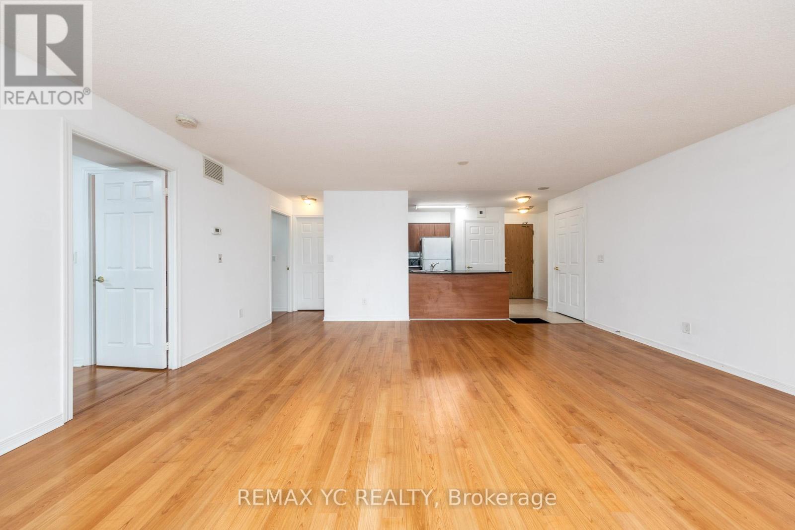 2410 - 5500 Yonge Street Property Photo 10