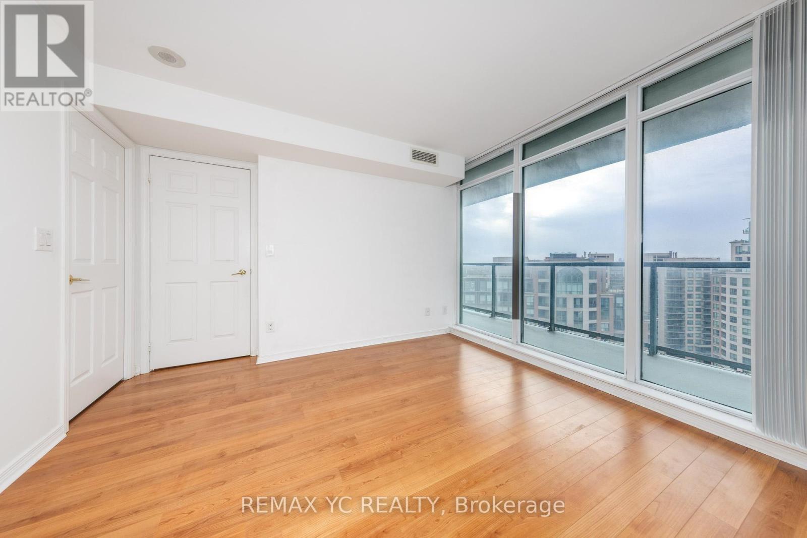 2410 - 5500 Yonge Street Property Photo 15
