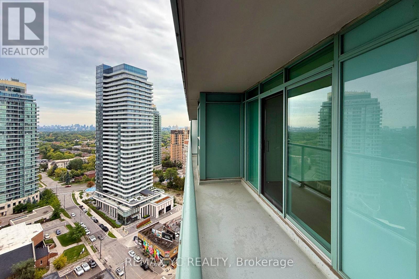 2410 - 5500 Yonge Street Property Photo 27
