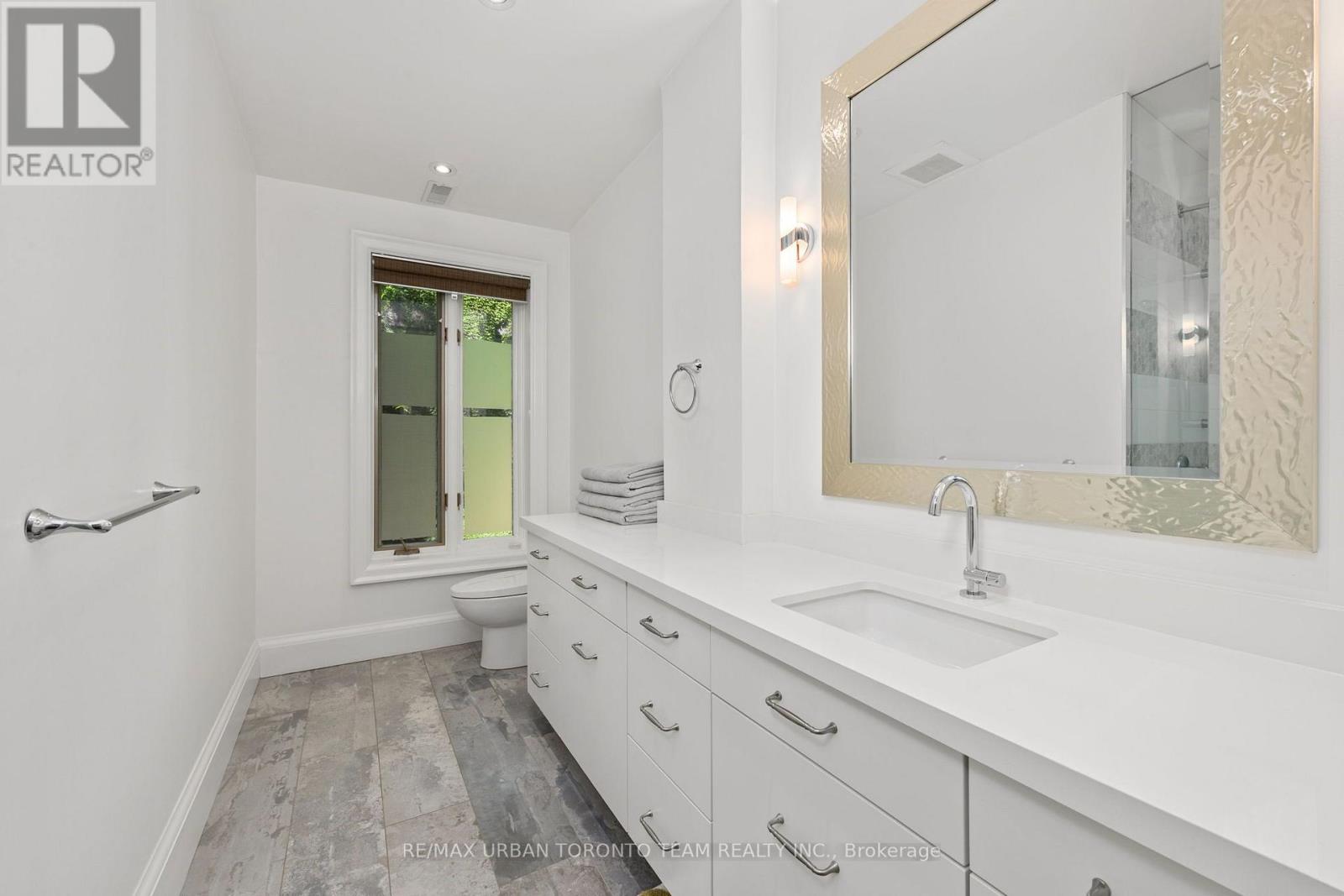 18 Draper Street Property Photo 21