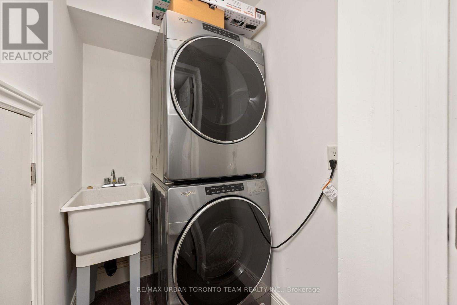 18 Draper Street Property Photo 28
