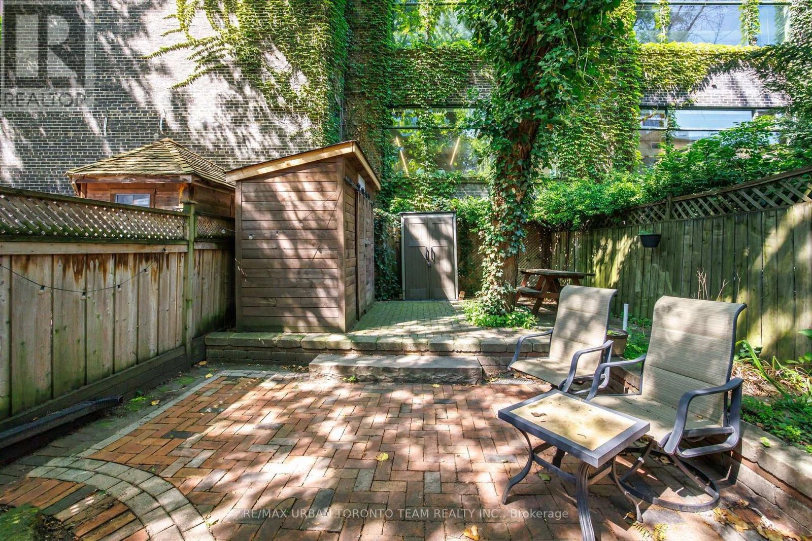 18 Draper Street Property Photo 34