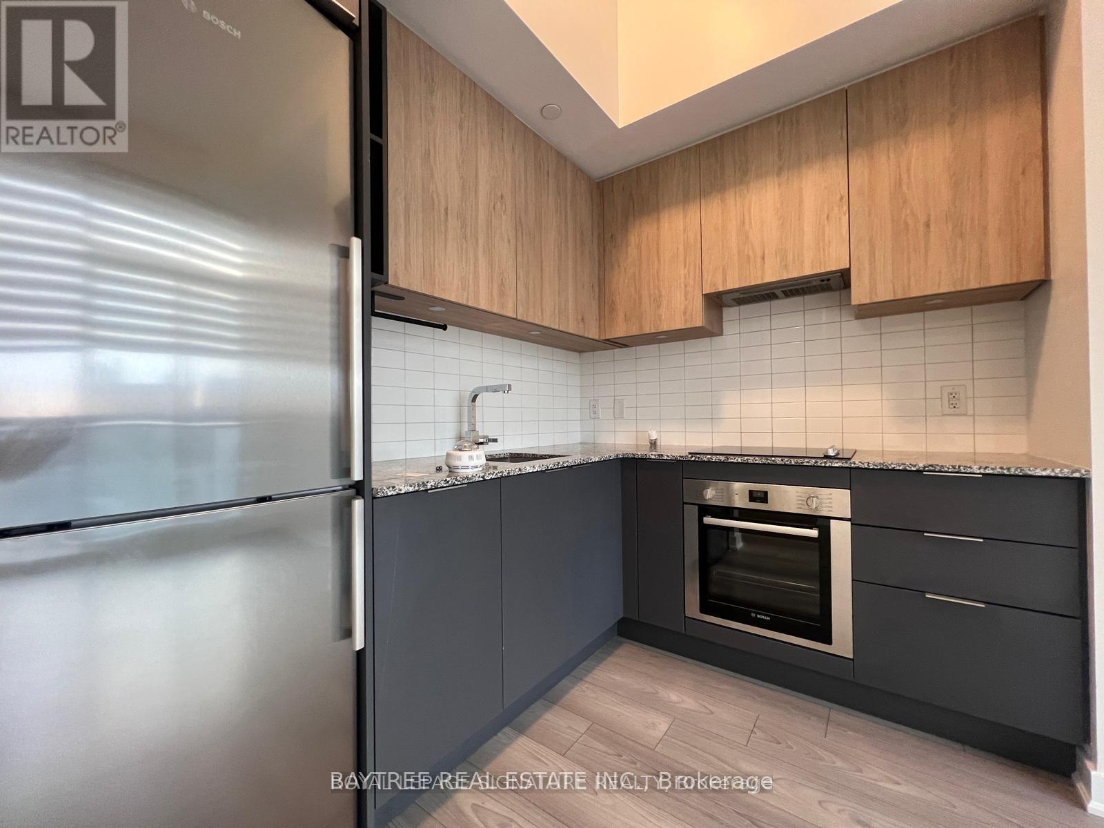904 - 120 Parliament Street Property Photo 1